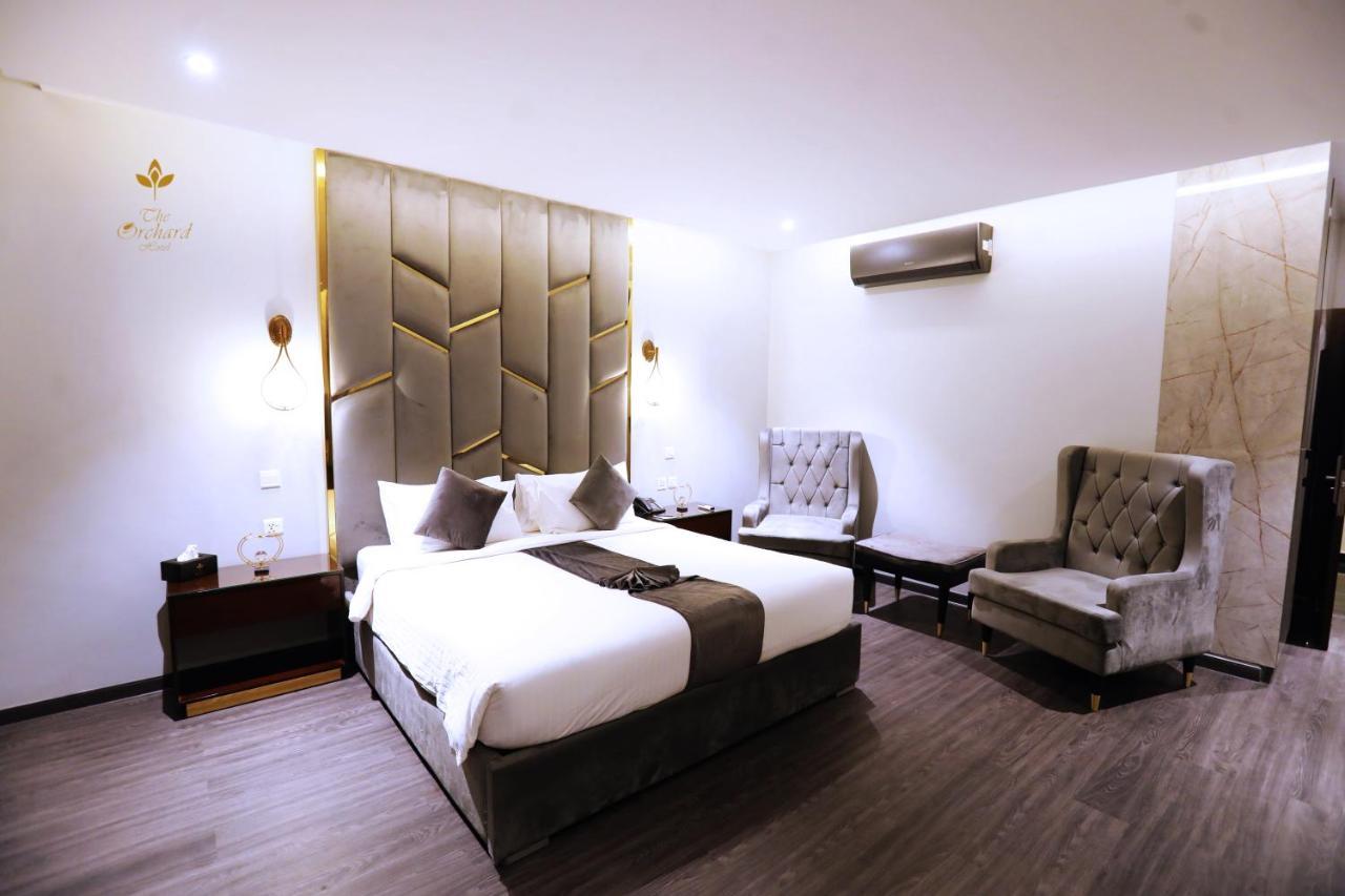 The Orchard Hotel Lahore Bagian luar foto