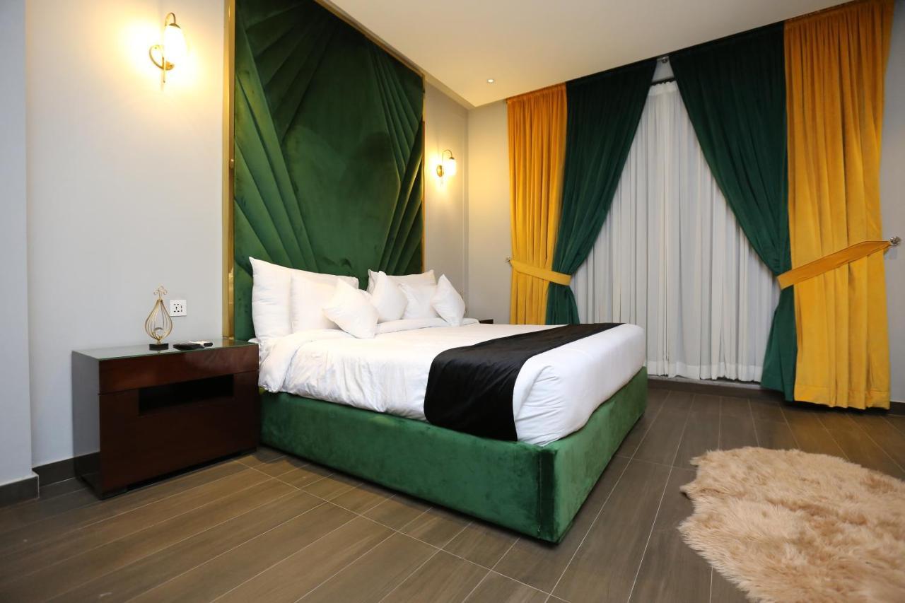 The Orchard Hotel Lahore Bagian luar foto