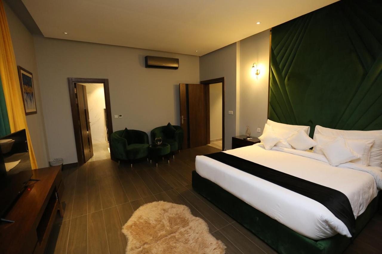The Orchard Hotel Lahore Bagian luar foto