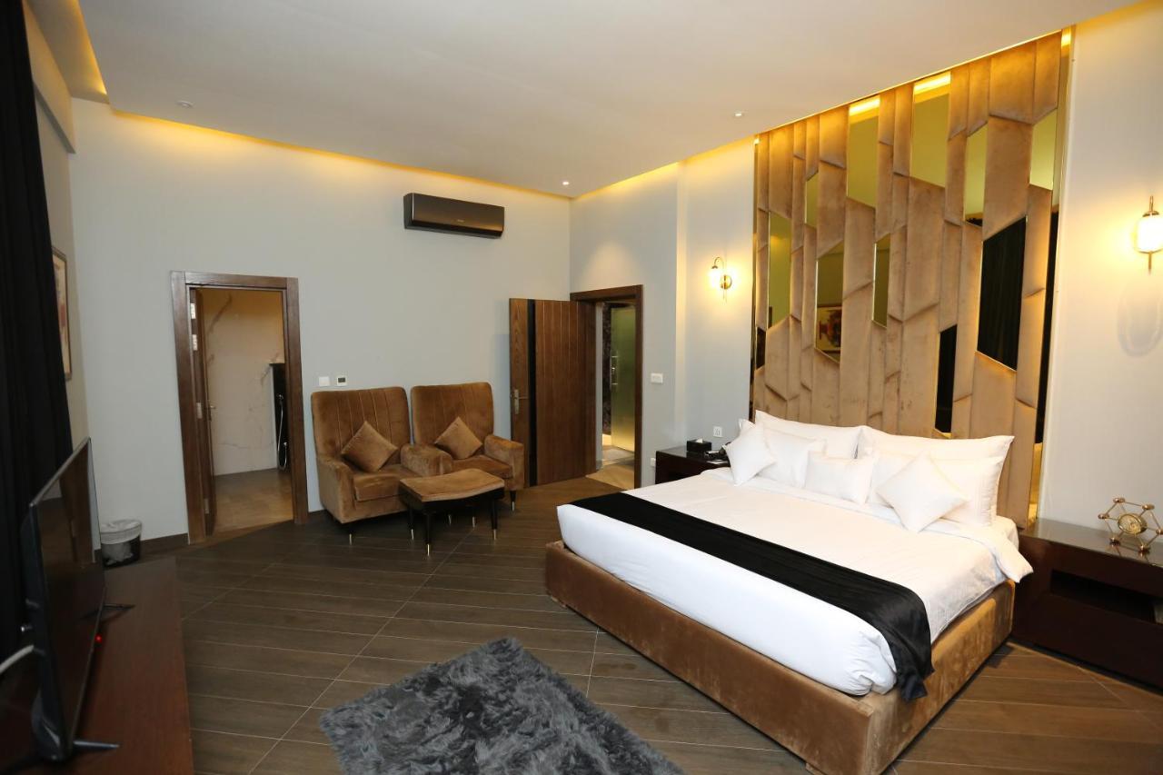 The Orchard Hotel Lahore Bagian luar foto