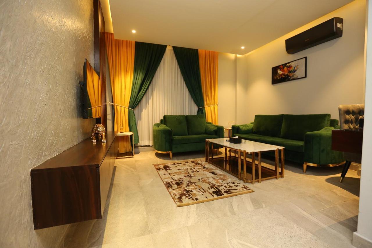 The Orchard Hotel Lahore Bagian luar foto