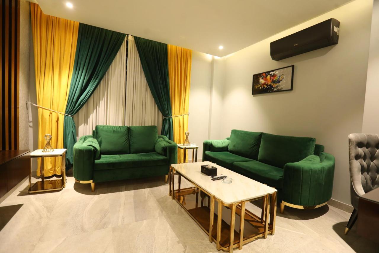 The Orchard Hotel Lahore Bagian luar foto